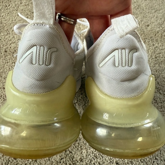 Nike Air Max 270 5.5Y - Picture 2 of 6
